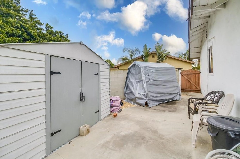 821 Date Ave, Chula Vista CA  91911-1111 exterior