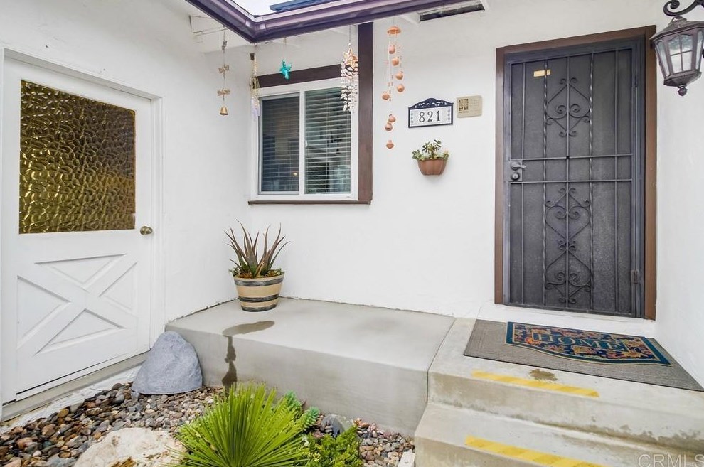 821 Date Ave, Chula Vista CA  91911-1111 exterior