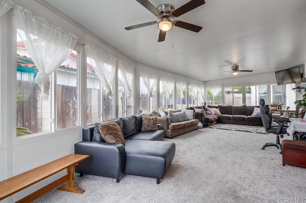 821 Date Ave, Chula Vista CA  91911-1111 exterior