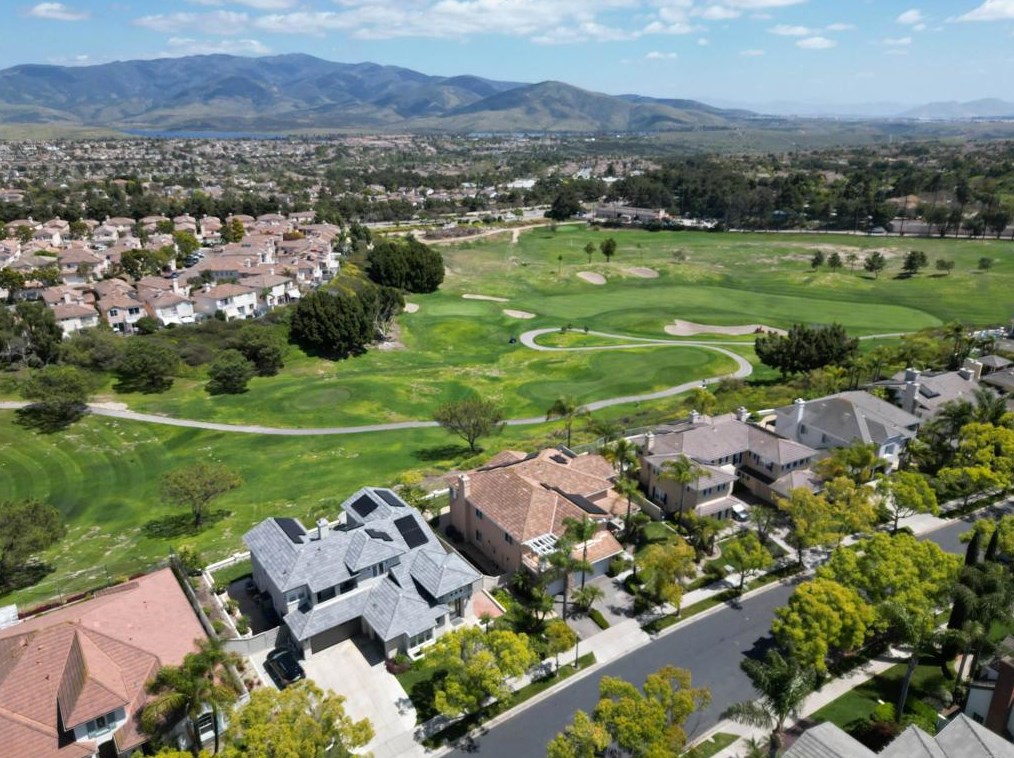 1129 Augusta Pl, Chula Vista CA  91915-1203 exterior