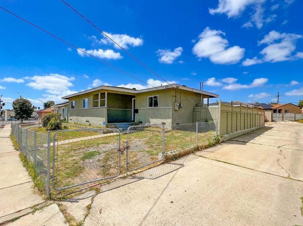 5114 Logan Ave, San Diego CA  92114-6221 exterior