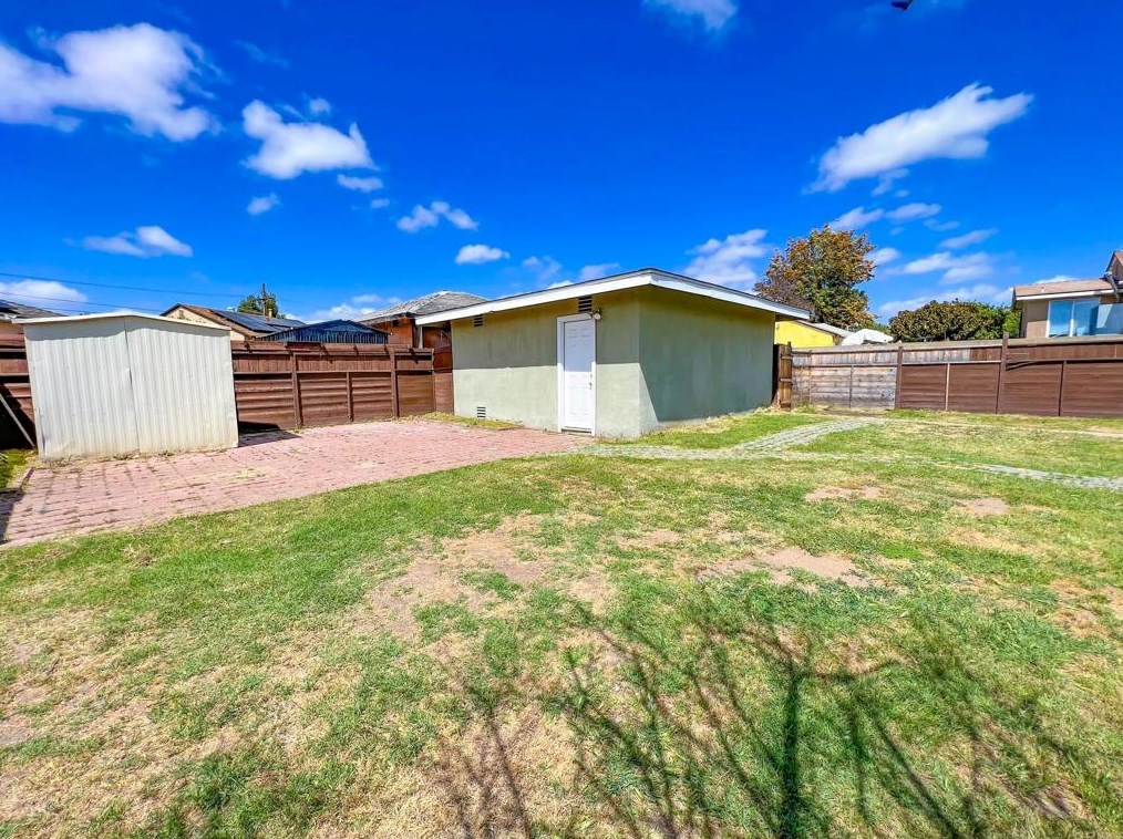 5114 Logan Ave, San Diego CA  92114-6221 exterior