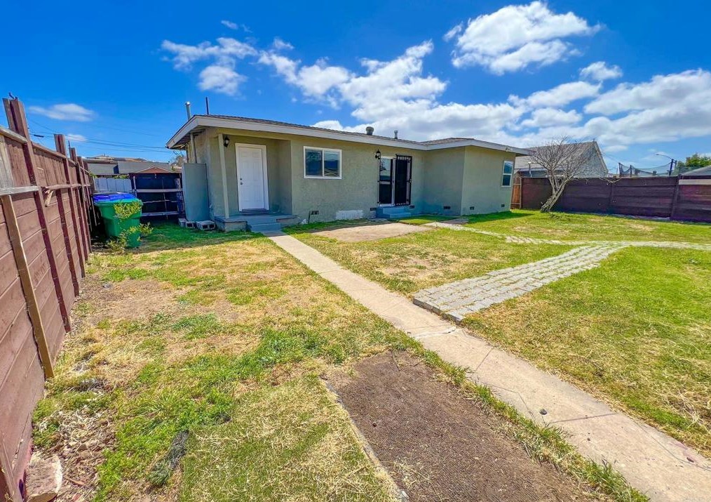 5114 Logan Ave, San Diego CA  92114-6221 exterior