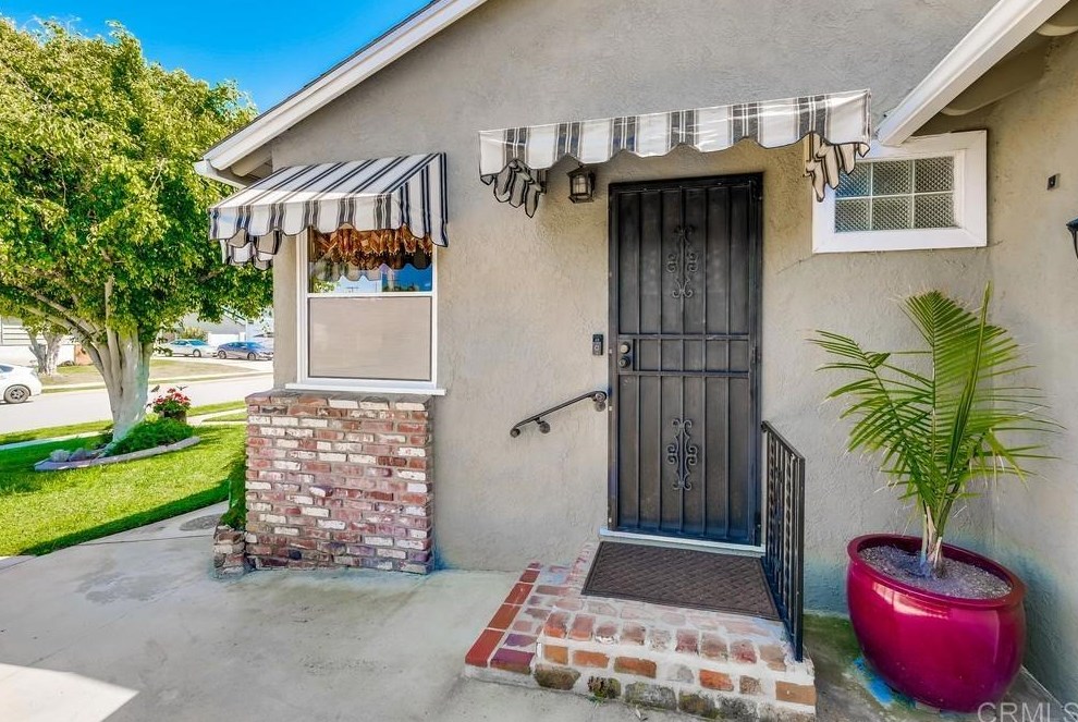 1145 Greenpark Ave, Covina CA  91724-1613 exterior