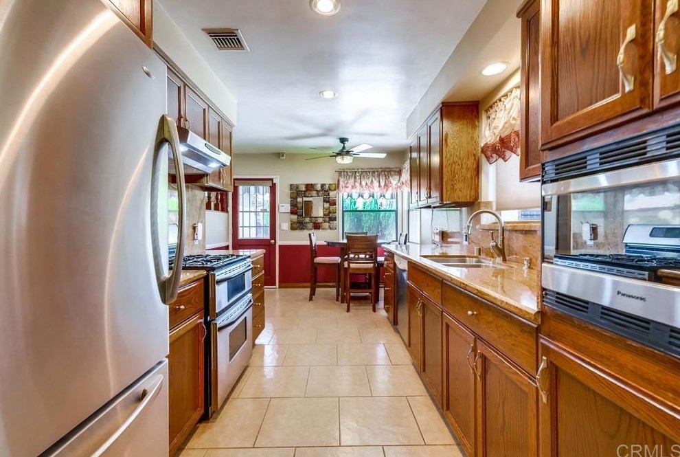 1145 Greenpark Ave, Covina CA  91724-1613 exterior