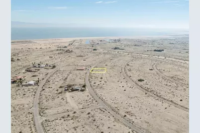1071 Sea Wind Avenue, Salton Sea Beach, CA 92274 - Photo 7