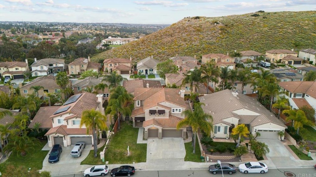 544 Rocking Horse Dr, Chula Vista CA  91914-4154 exterior