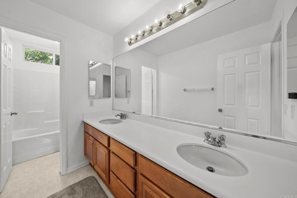 544 Rocking Horse Dr, Chula Vista CA  91914-4154 exterior