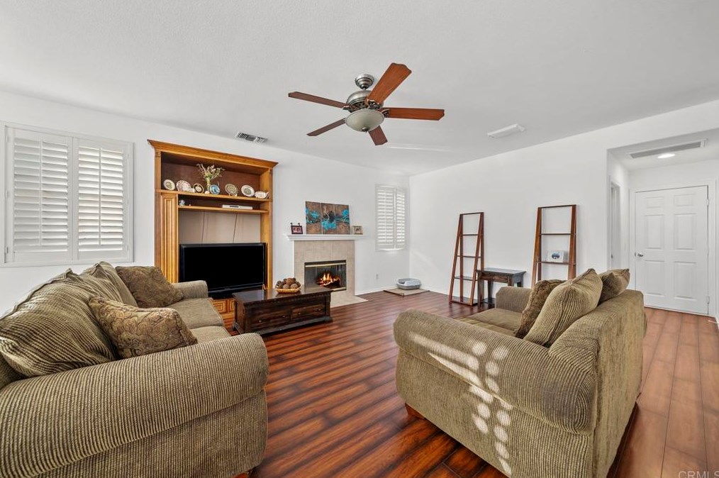 544 Rocking Horse Dr, Chula Vista CA  91914-4154 exterior