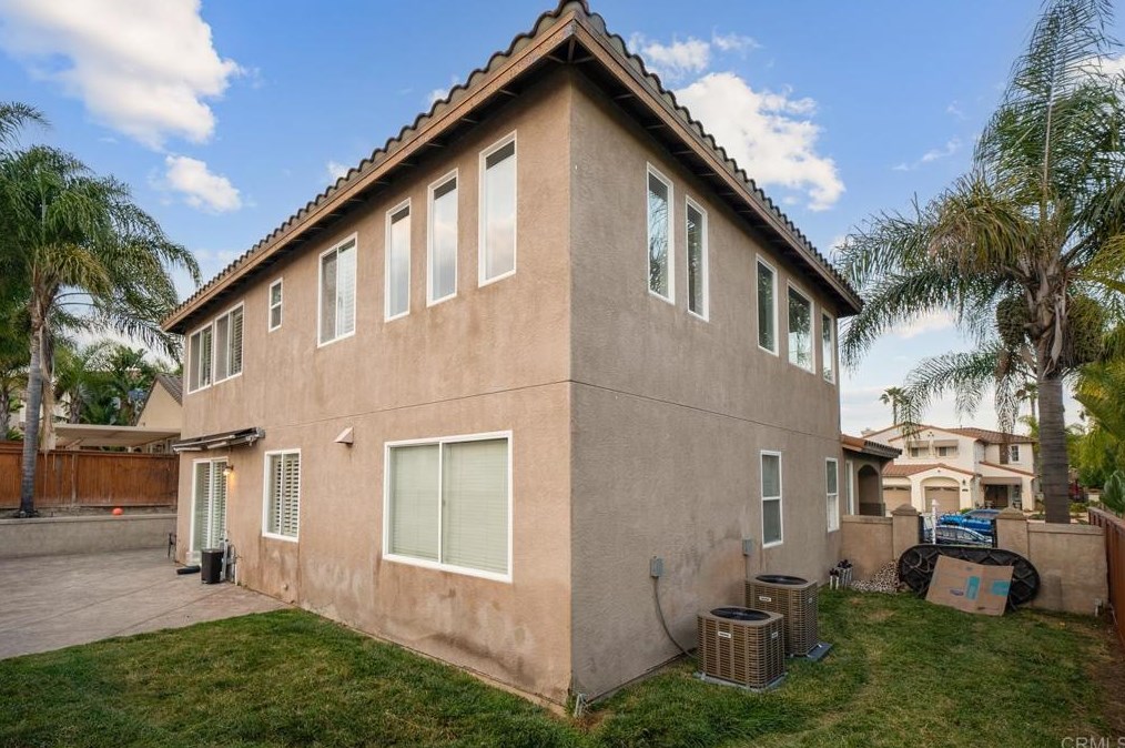 544 Rocking Horse Dr, Chula Vista CA  91914-4154 exterior