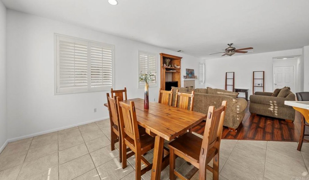 544 Rocking Horse Dr, Chula Vista CA  91914-4154 exterior