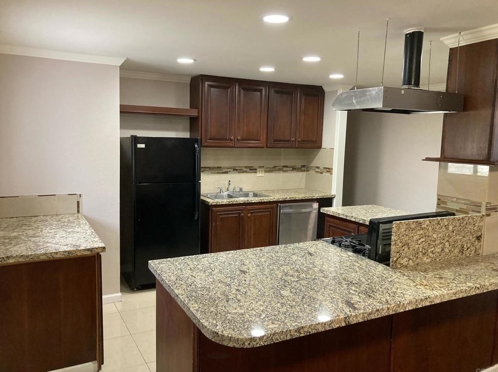 2531 I Ave, National City CA  91950-7516 exterior