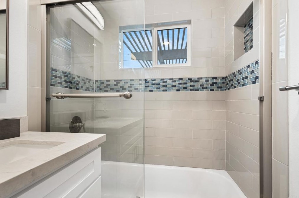 3654 Budd St, San Diego CA 92111-4334 exterior