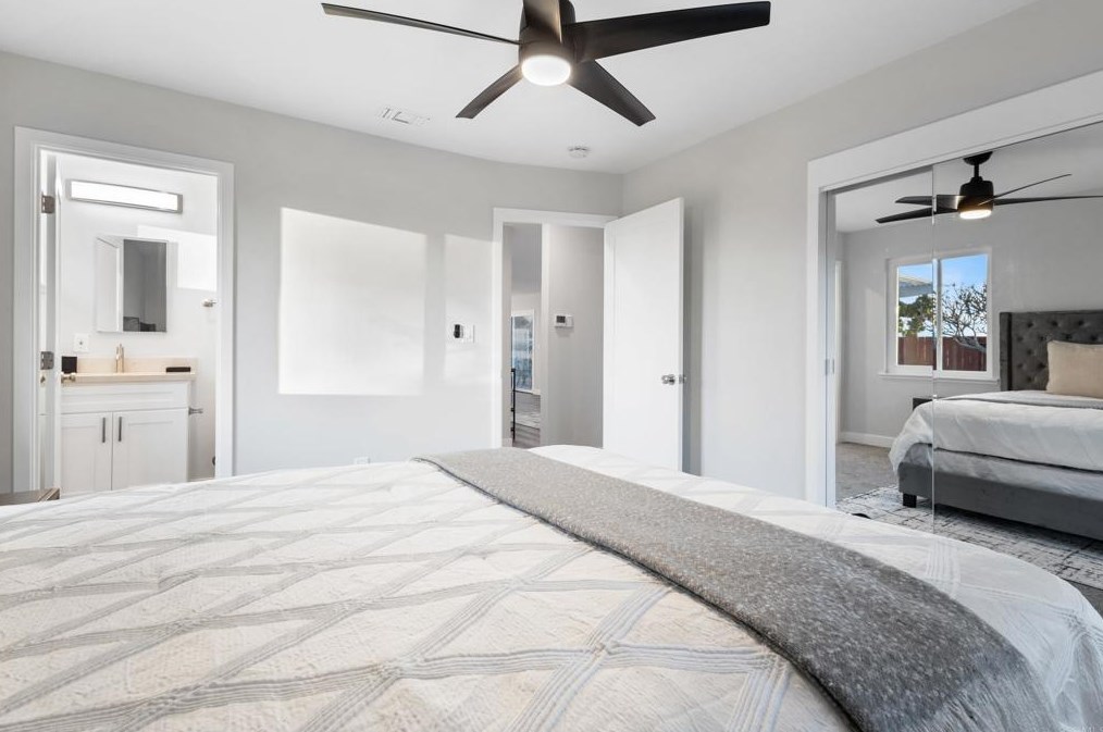 3654 Budd St, San Diego CA 92111-4334 exterior