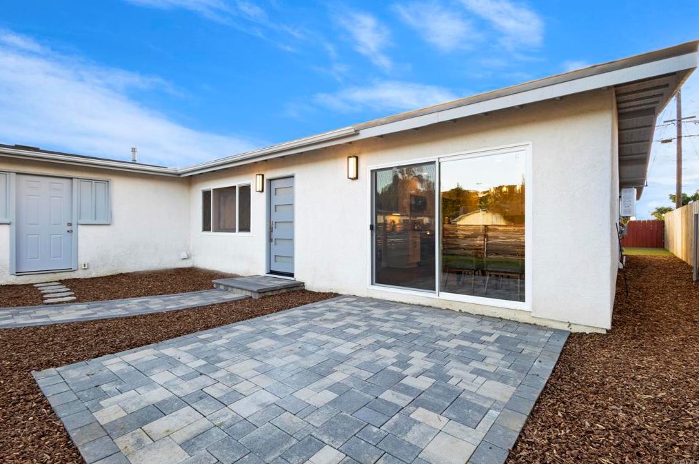 3654 Budd St, San Diego CA 92111-4334 exterior