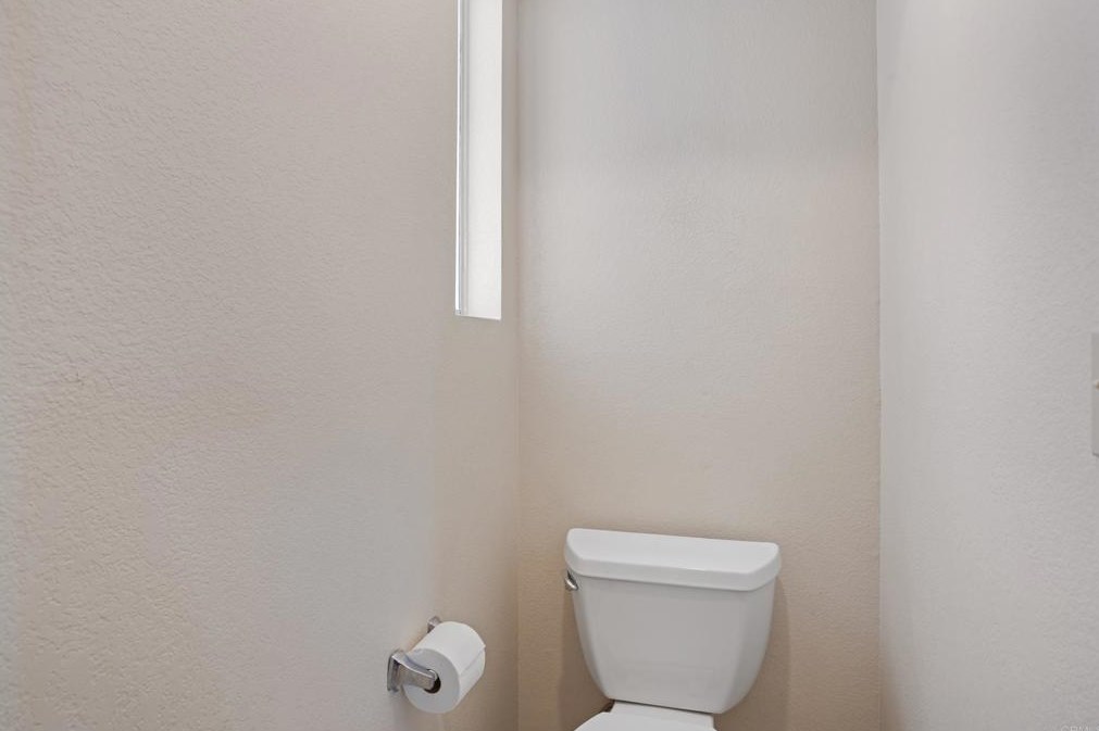 5237 Alamosa Park Dr, Oceanside CA  92057-6310 exterior