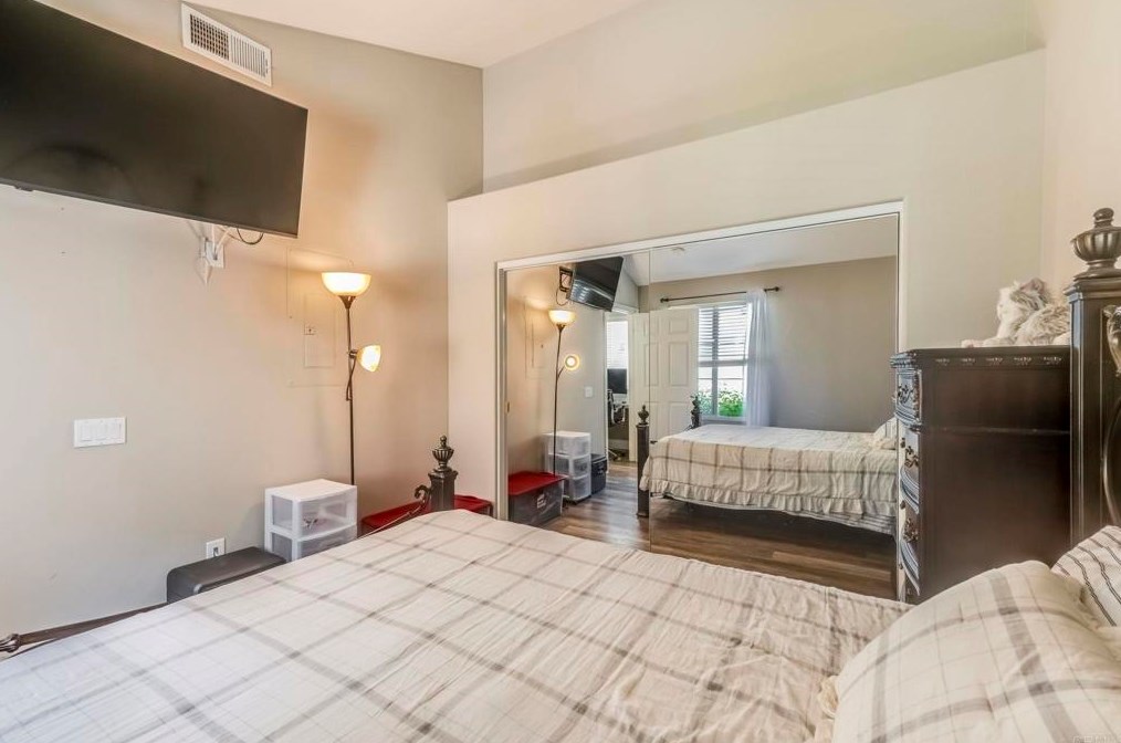 889 Poppy Seed Way, Hemet CA  92545-6433 exterior