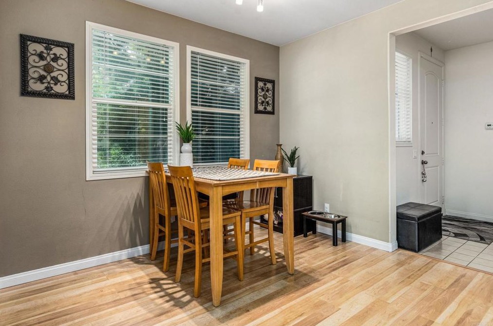 1527 Franceschi Dr, Chula Vista CA  91913-2516 exterior