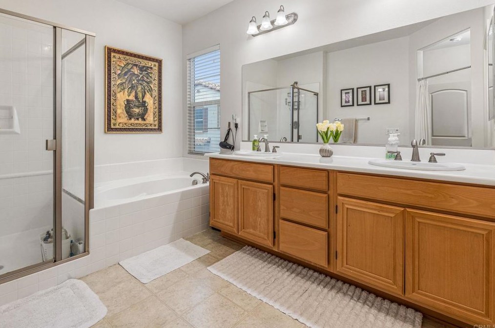 1527 Franceschi Dr, Chula Vista CA  91913-2516 exterior