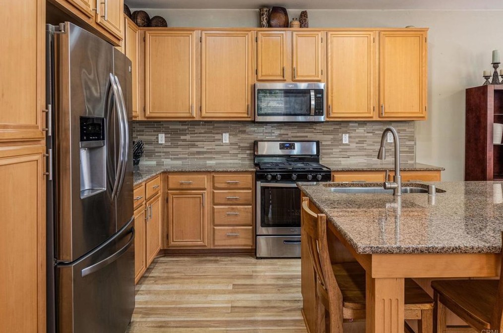 1527 Franceschi Dr, Chula Vista CA  91913-2516 exterior