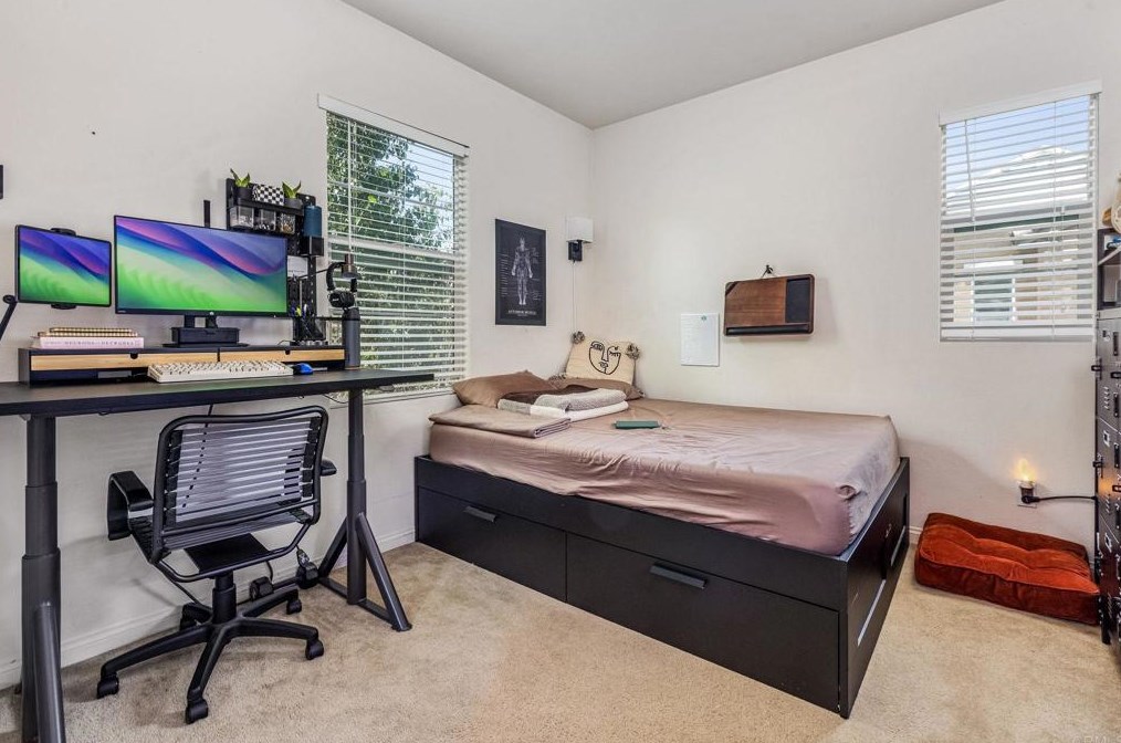 1527 Franceschi Dr, Chula Vista CA  91913-2516 exterior