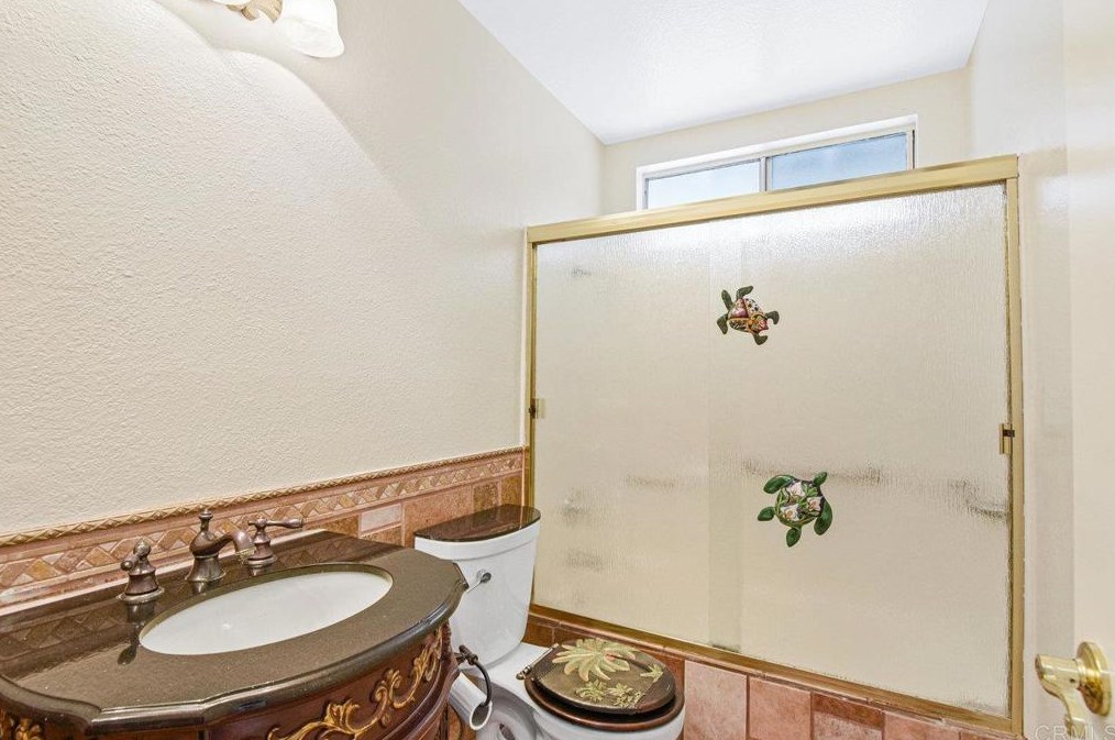 2150 Montcliff Rd, San Diego CA 92139-3916 exterior