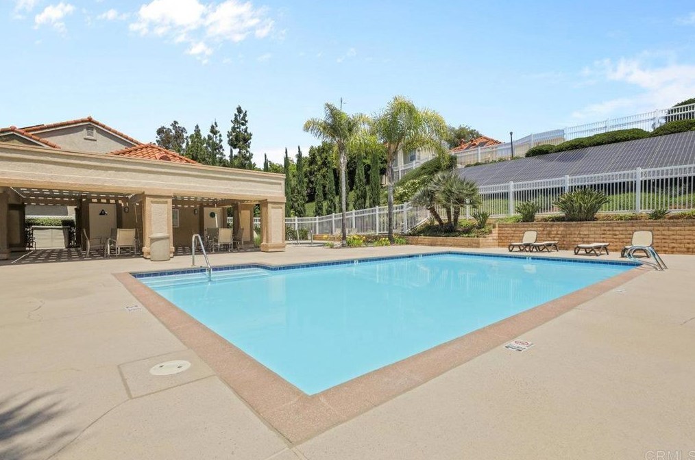 10955 Creekbridge Pl, San Diego CA 92128-5106 exterior