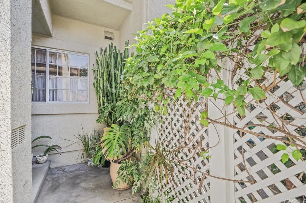 10955 Creekbridge Pl, San Diego CA 92128-5106 exterior