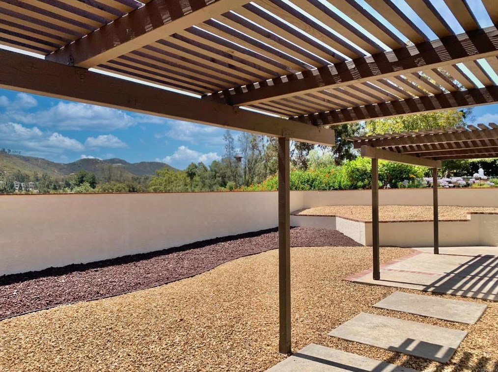 15883 Avenida Lamego, San Diego CA 92128-3150 exterior