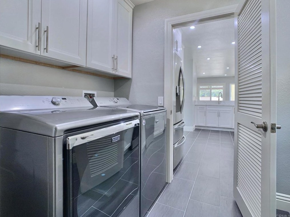 15883 Avenida Lamego, San Diego CA 92128-3150 exterior