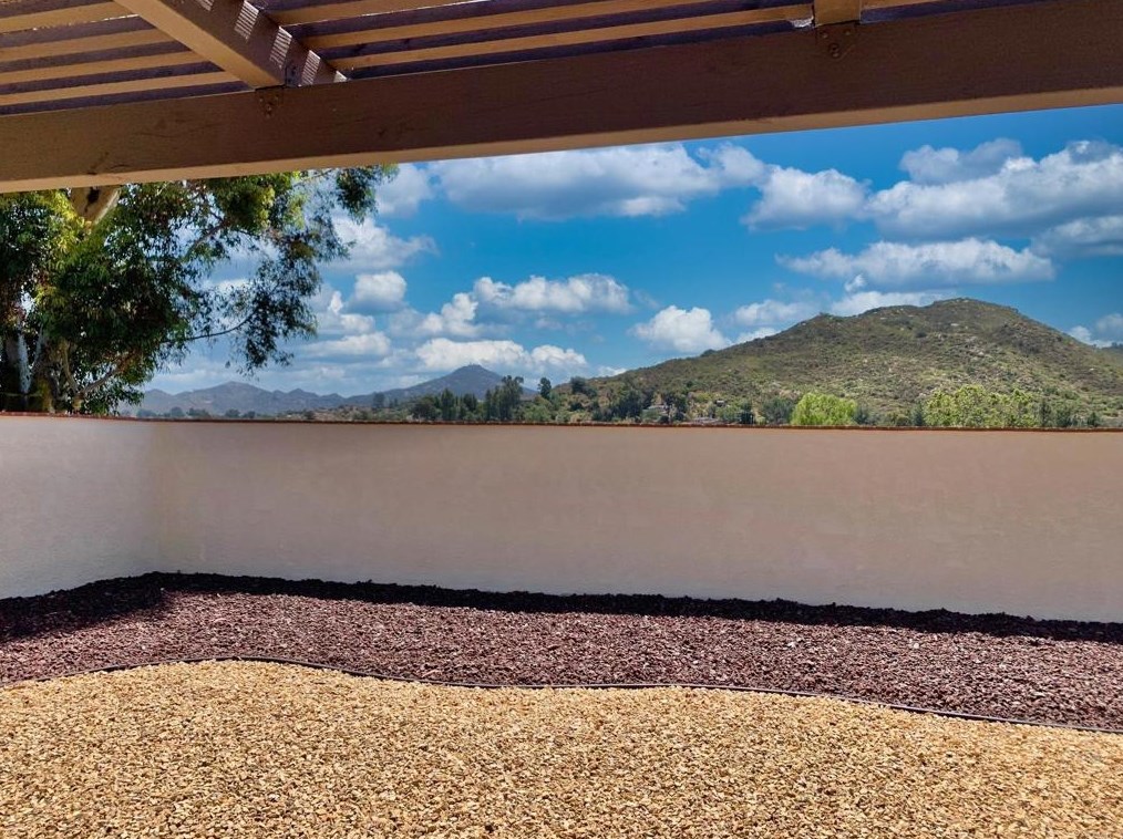 15883 Avenida Lamego, San Diego CA 92128-3150 exterior