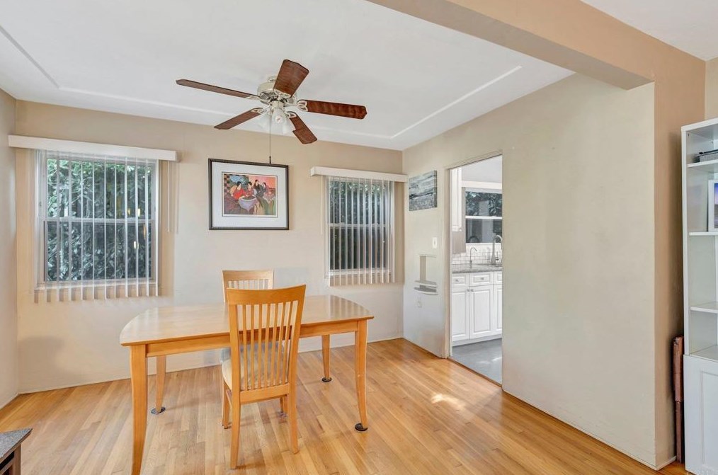 4966 68th St, San Diego CA  92115-1703 exterior