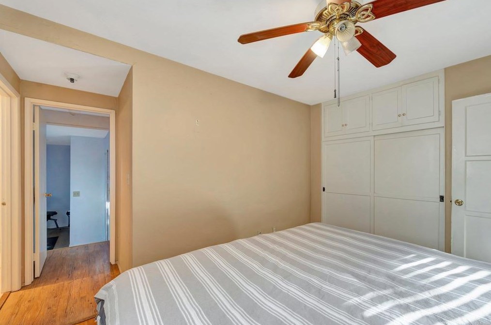 4966 68th St, San Diego CA  92115-1703 exterior