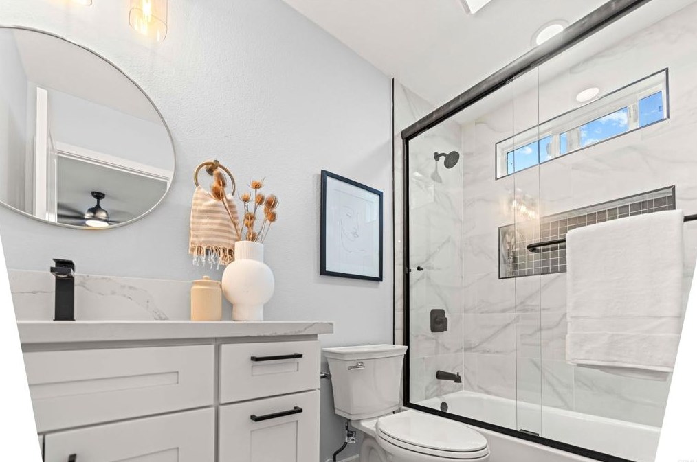 4542 Palm Ave, La Mesa CA  91941-5586 exterior