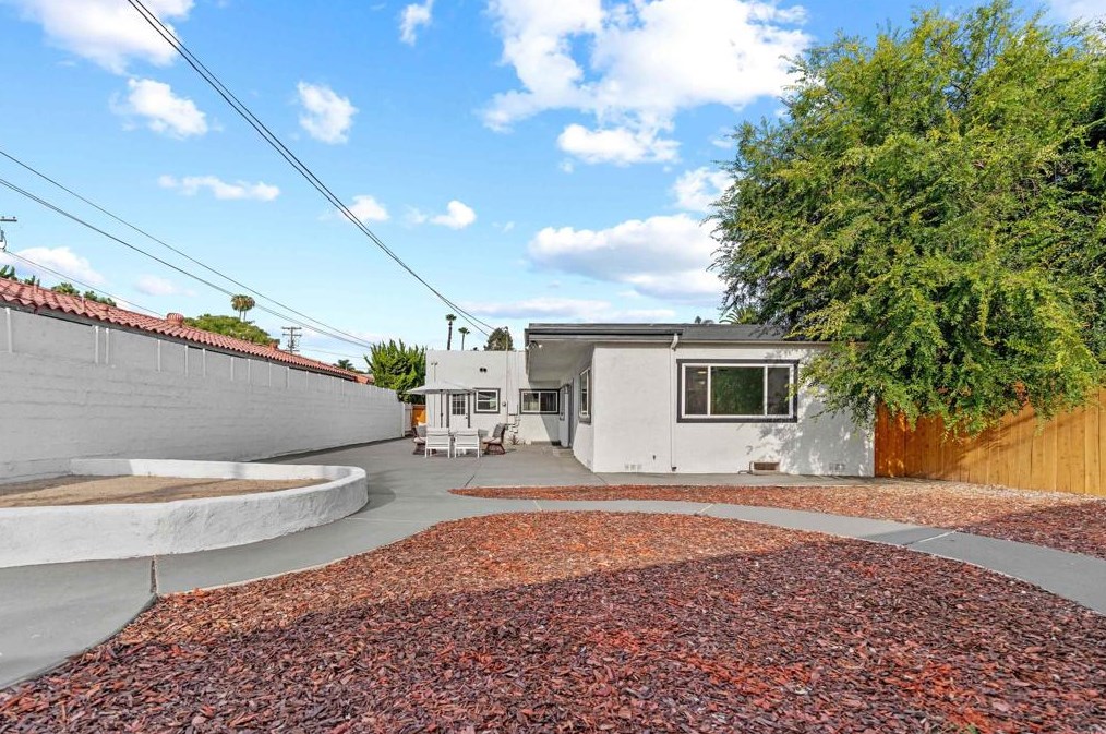 4542 Palm Ave, La Mesa CA  91941-5586 exterior