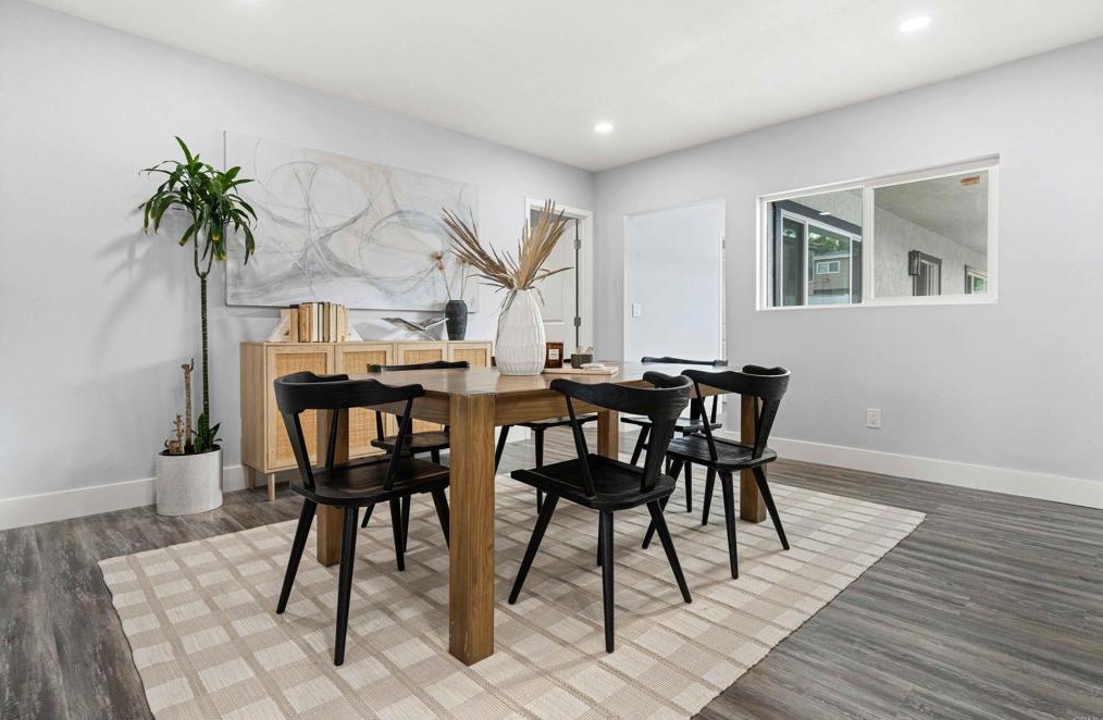 4542 Palm Ave, La Mesa CA  91941-5586 exterior