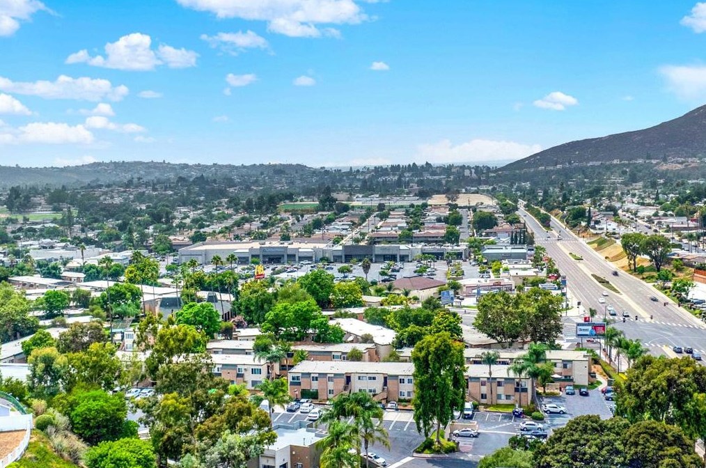 8735 Navajo Rd, San Diego CA  92119-2763 exterior