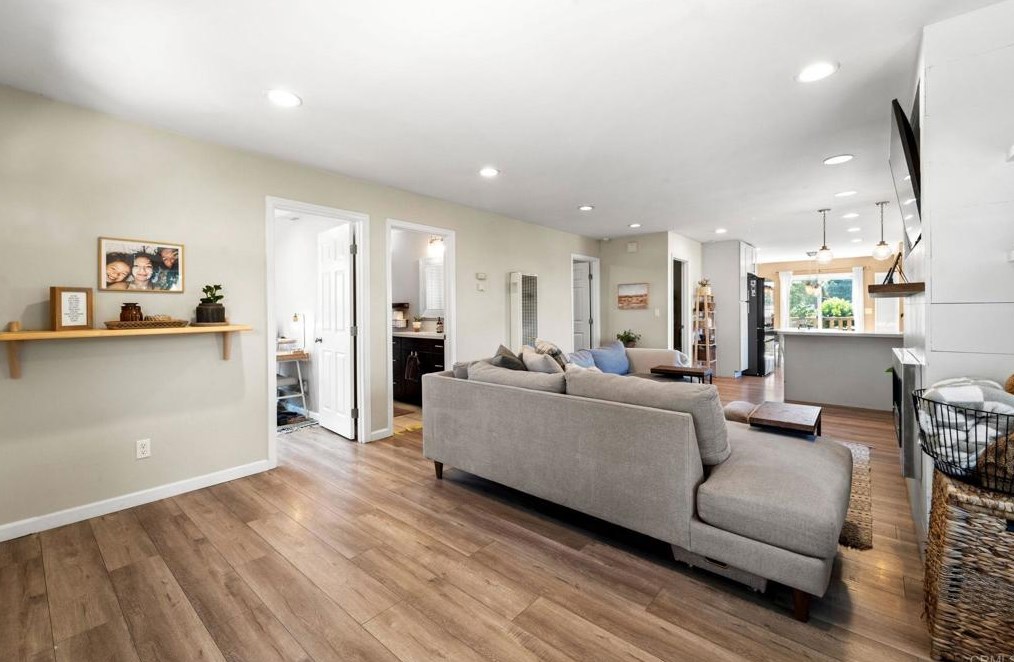 816 42nd St, San Diego CA  92102-3531 exterior