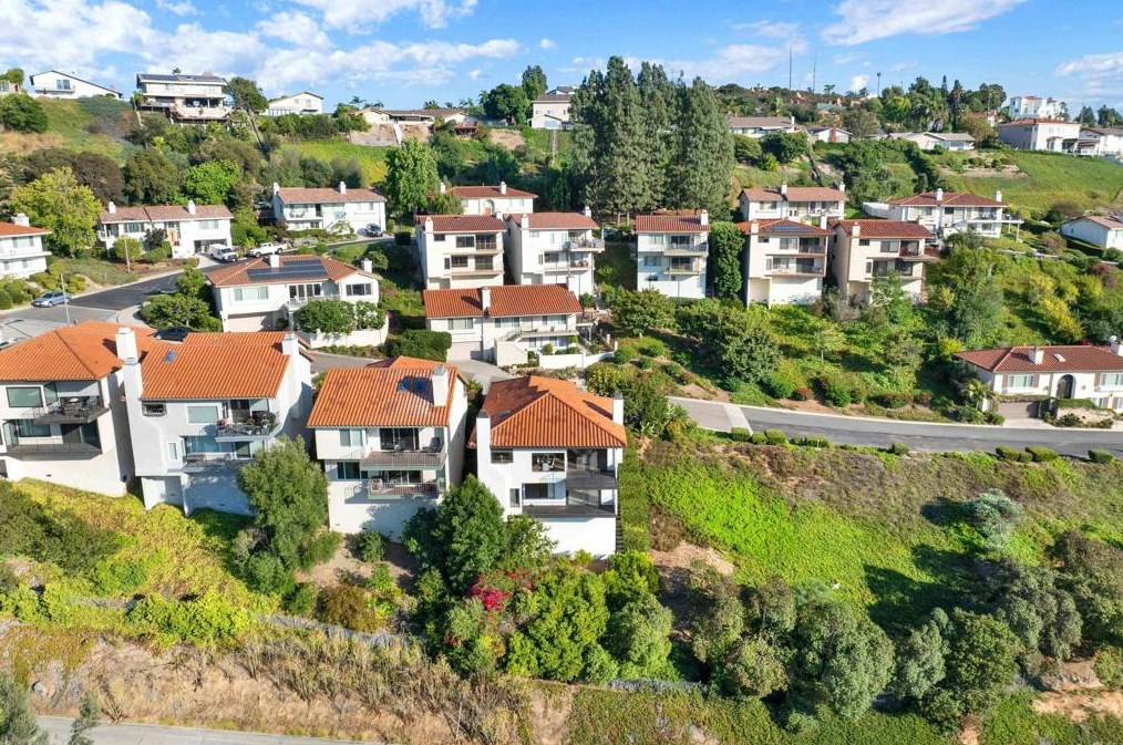 6150 Caminito Sacate, San Diego CA 92120-3155 exterior