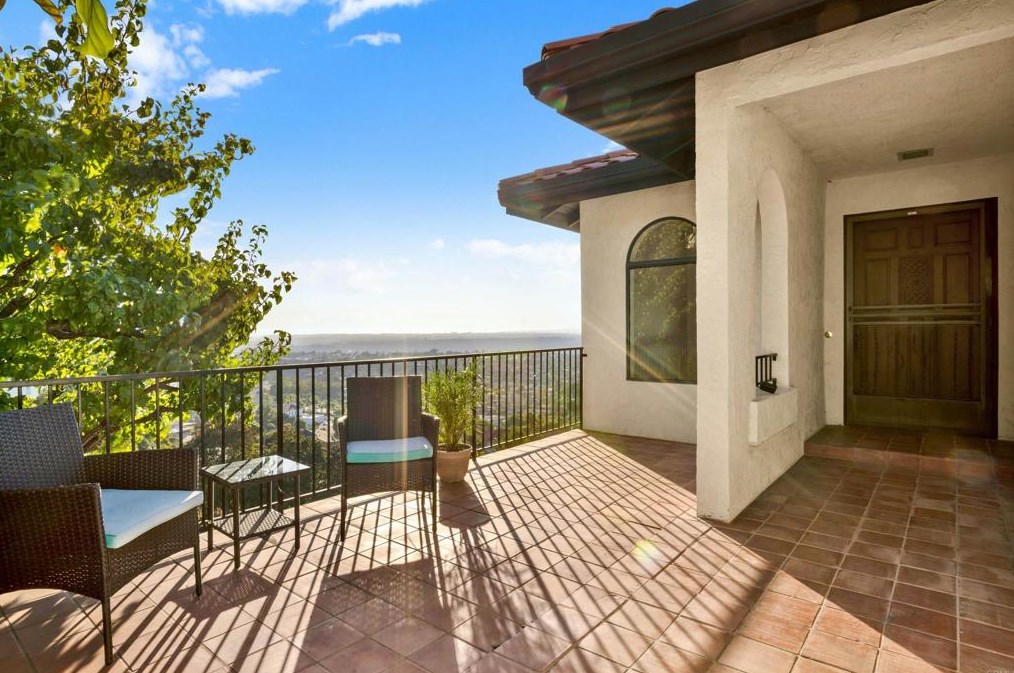 6150 Caminito Sacate, San Diego CA 92120-3155 exterior