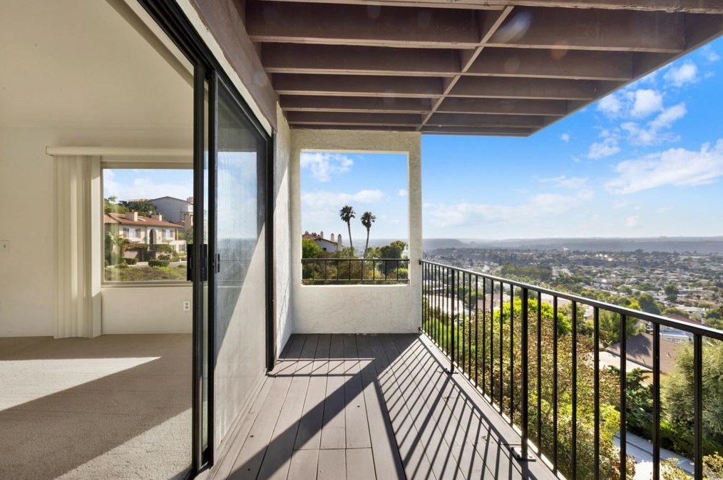 6150 Caminito Sacate, San Diego CA 92120-3155 exterior