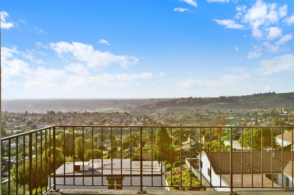 6150 Caminito Sacate, San Diego CA 92120-3155 exterior