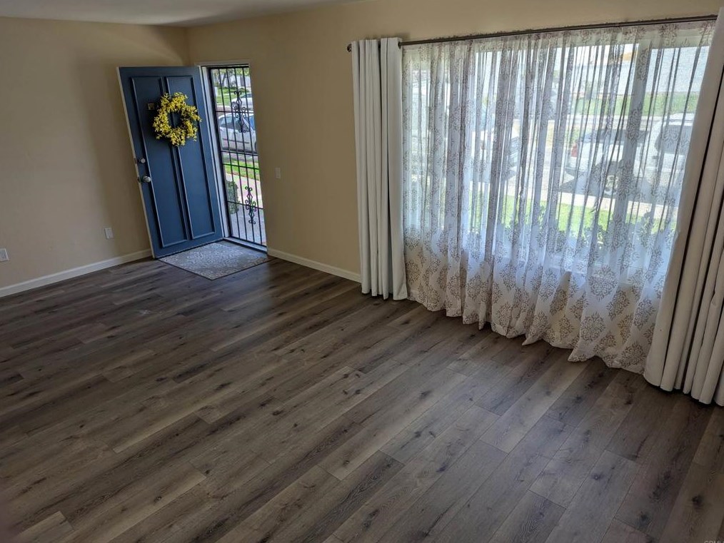 9420 Carlton Oaks Dr #b, Santee, CA 92071