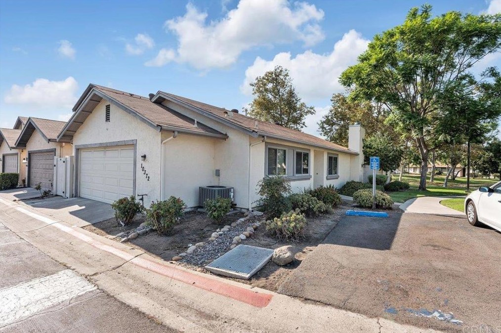 10372 Rochelle Ave, Santee, CA 92071
