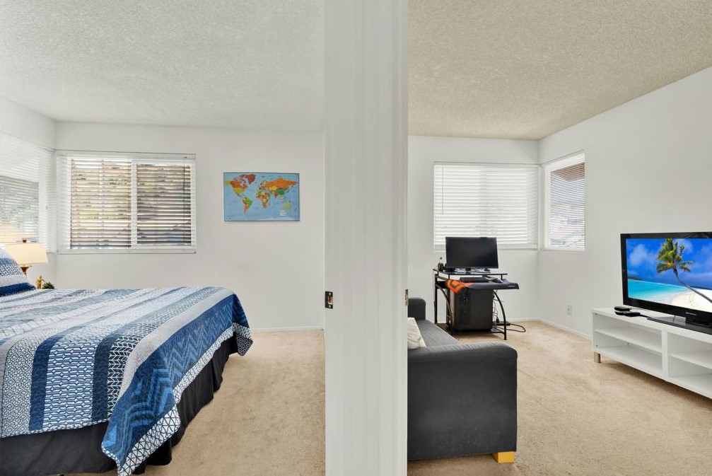 11855 Avenida Marcella, El Cajon CA 92019-4045 exterior