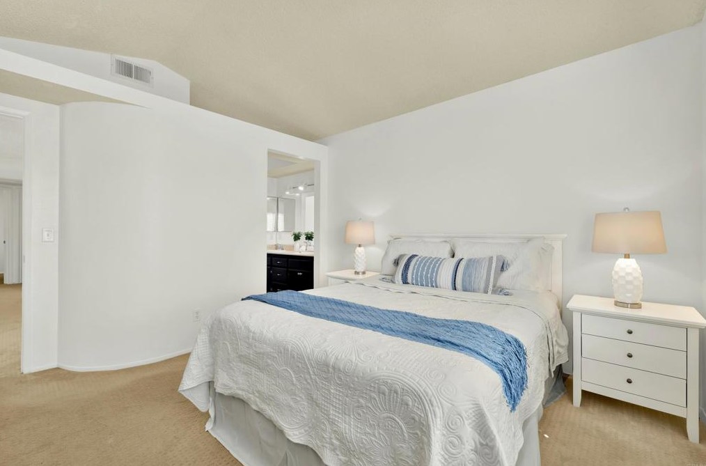 11855 Avenida Marcella, El Cajon CA 92019-4045 exterior