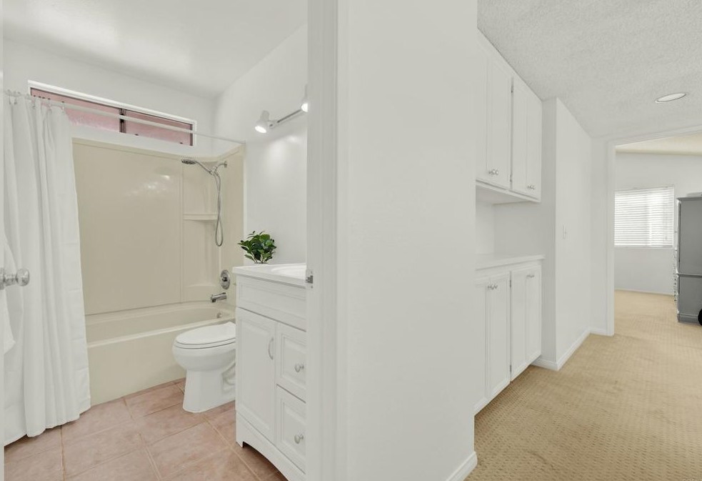 11855 Avenida Marcella, El Cajon CA 92019-4045 exterior