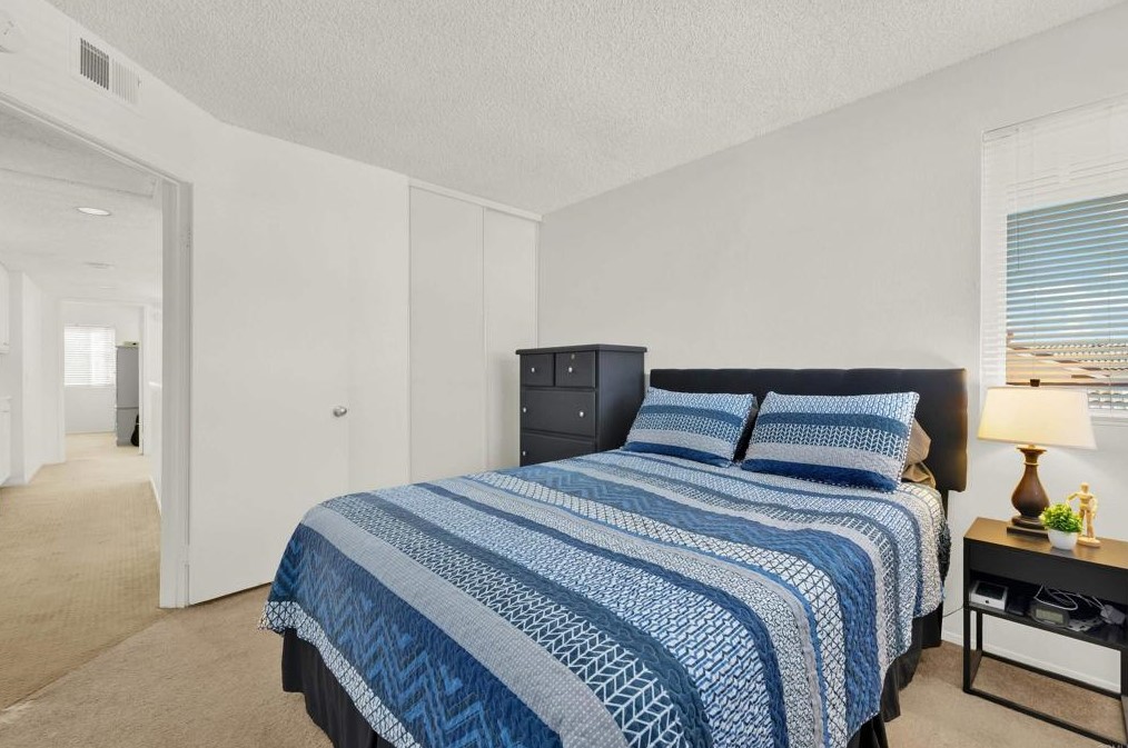 11855 Avenida Marcella, El Cajon CA 92019-4045 exterior