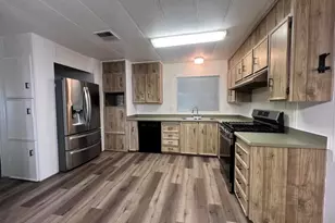 575 S Lyon Ave, Hemet, CA 92543 - Photo 3