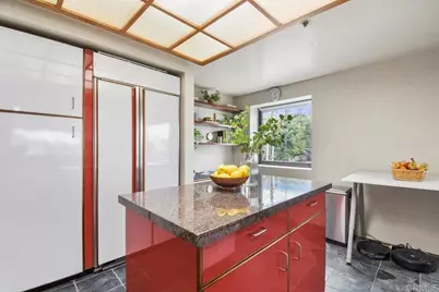 230 W Laurel Street #506, San Diego, CA 92101 - Photo 15